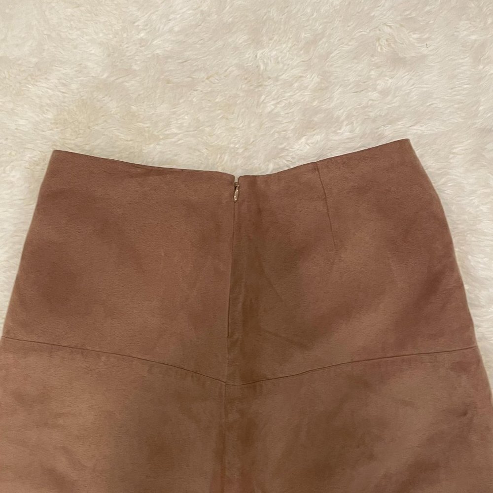 The Limited Laser Cutout Asymmetrical Skirt size S - Picture 7 of 13